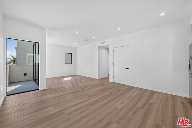 Photo - 1853 12th St Unit D