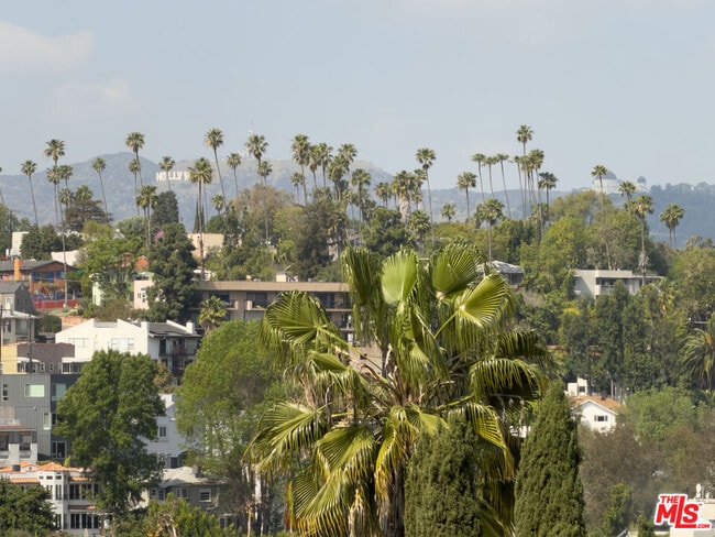 Photo - 845 N La Fayette Park Pl