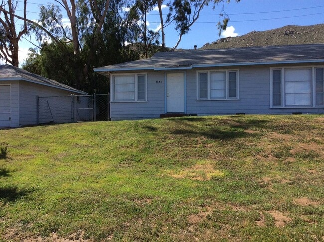Building Photo - 11716-20 Hazeldell/4886 Blehm Unit 4886