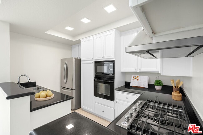 Photo - 1820 S Beverly Glen Blvd Unit 305