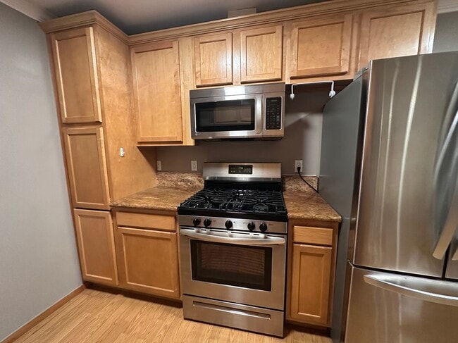 Building Photo - 6600 Warner Ave