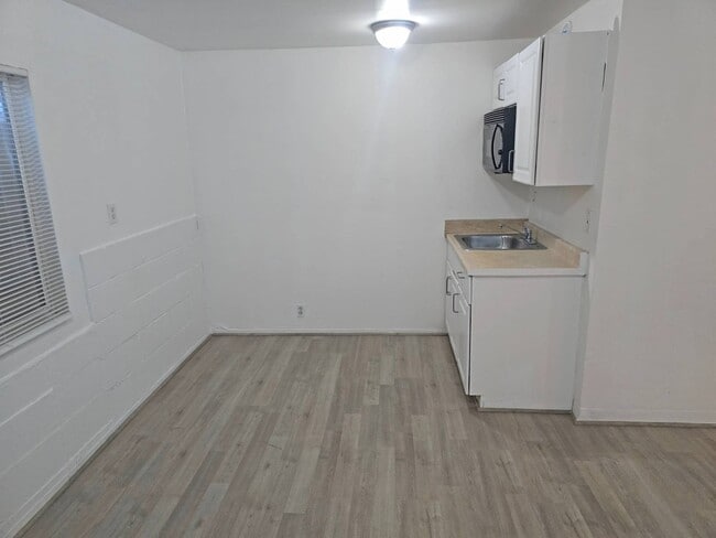 Photo - 13801 S Vermont Ave