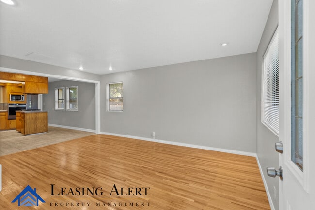 Photo - 3305 W Ave L8