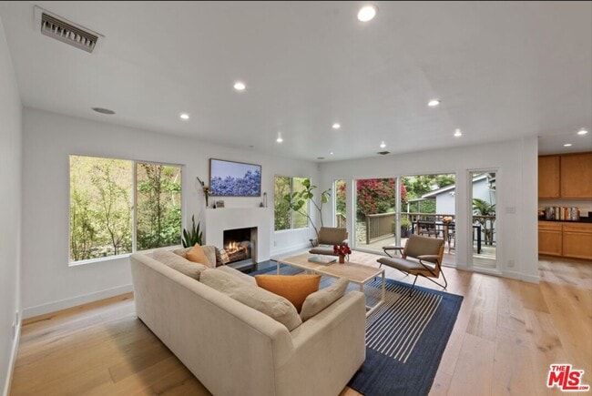 Photo - 3520 Mandeville Canyon Rd