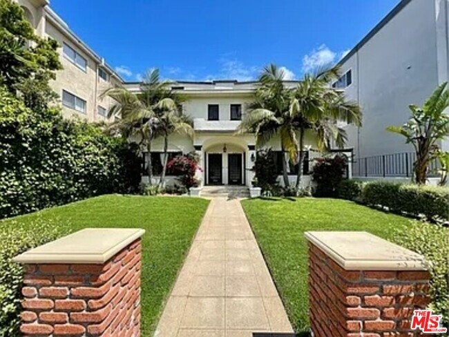 Building Photo - 837 5th St Rental