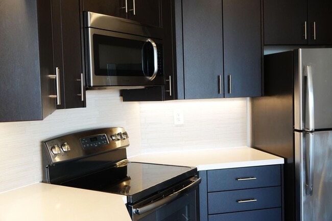 Photo - 1st &amp; Penn Apts - 1penn