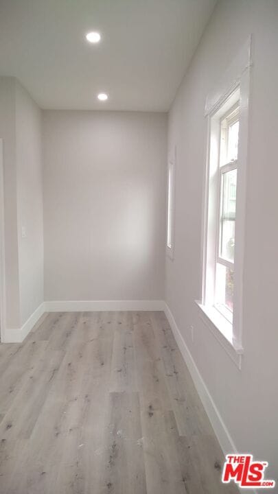 Photo - 5347 Monroe St