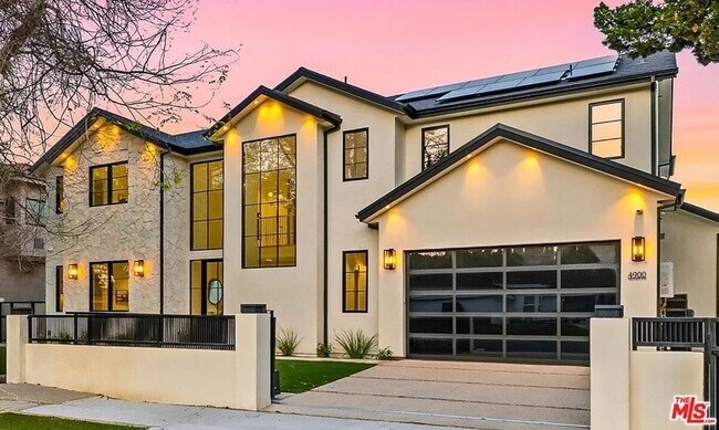 Photo - 4900 Valjean Ave