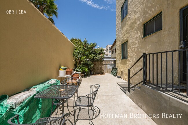 Photo - 1623 Mariposa Ave Unit 203