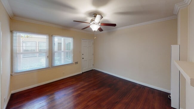 Photo - Adams Apartments...Newly Remodeled 1 Bedro... Unit 4128 1/2