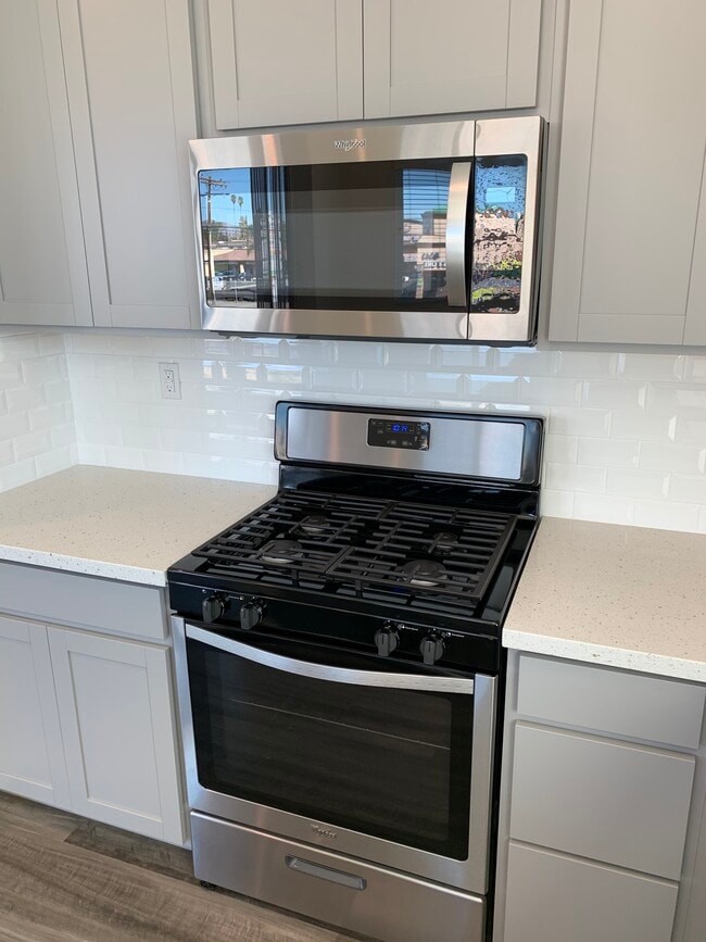 Photo - 18451 Mural Pl