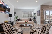 Photo - 13538 Vanowen St