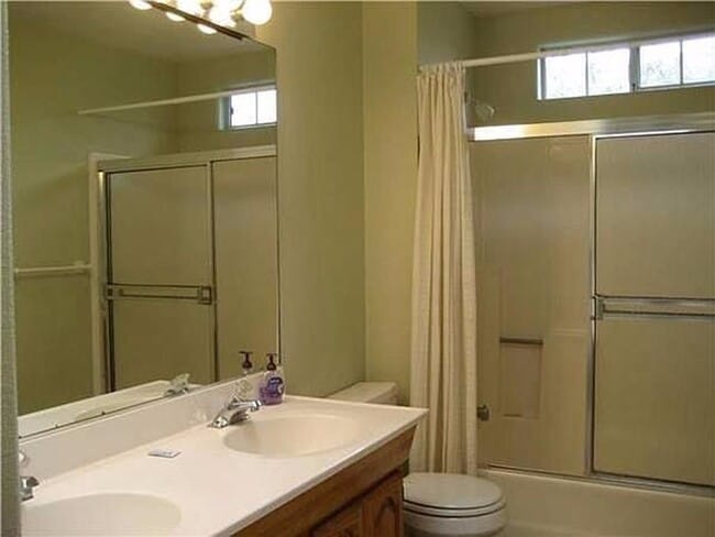 Photo - Spacious Beach House