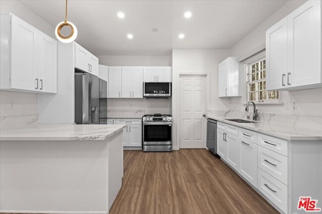 Photo - 9687 W Olympic Blvd