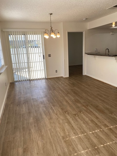 Building Photo - 8463 De Soto Ave Unit 6