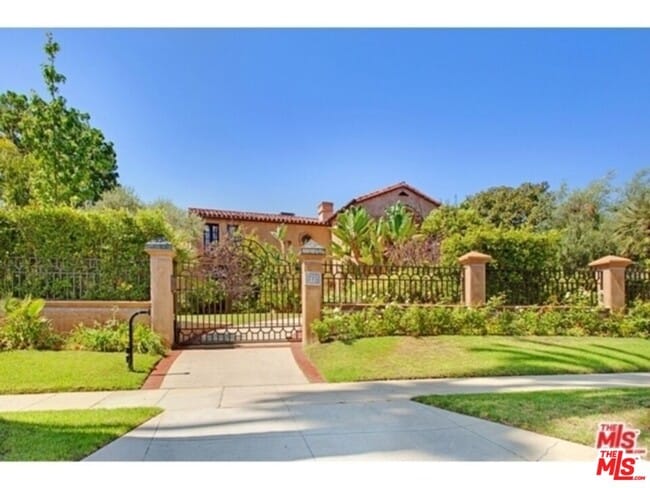 Photo - 725 Foothill Rd