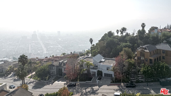 Photo - 2136 Rimcrest Dr