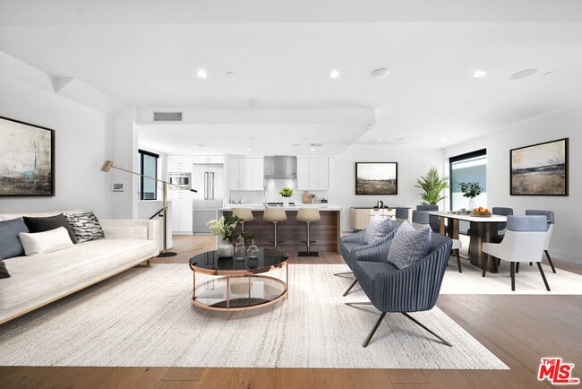 Photo - 733 N Gramercy Pl