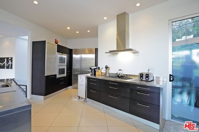 Photo - 6767 Whitley Terrace