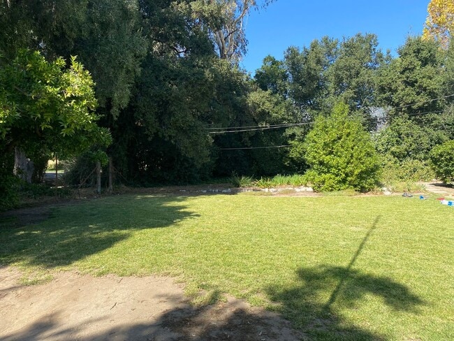 Photo - Beautiful 3 bedroom 2 bathroom in La Canada