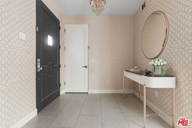 Photo - 1745 S Barrington Ave