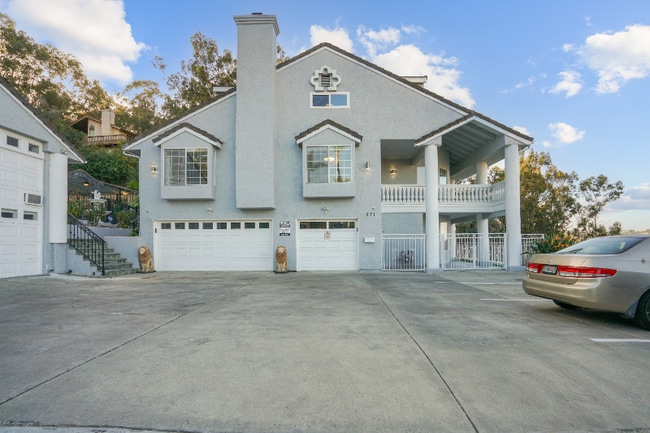 Photo - 571 Tilling Way House