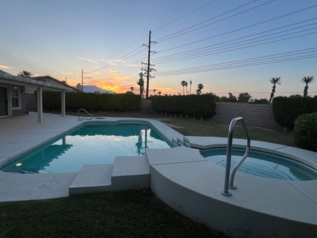 Building Photo - Gorgeous 3 bedrooms, 2 baths in highly desired North La Quinta