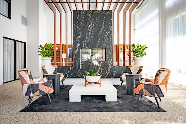 Leasing Office - Clarendon Apartments
