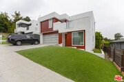 Photo - 1046 Glen Arbor Ave House