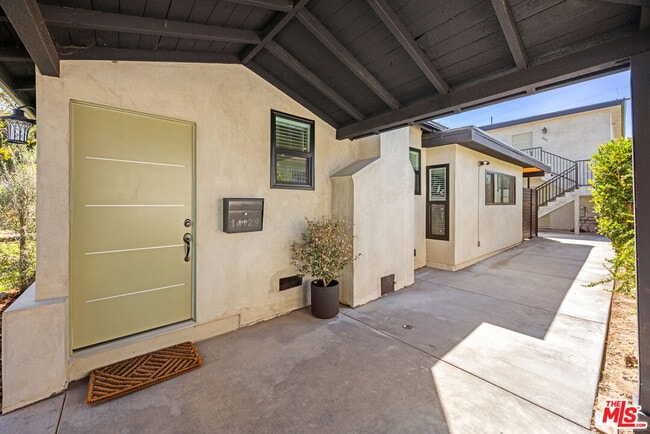 Photo - 2621 Veteran Ave
