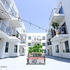 Photo - 300 W 9th St