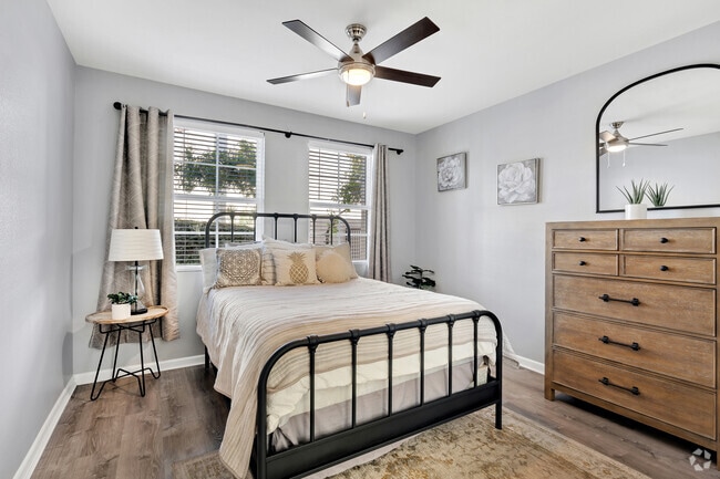 2BR, 2BA - 889SF - 1st Bedroom - Silverhawk Apartments