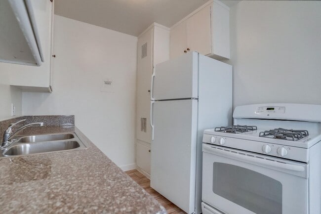 Photo - 6028 West Blvd