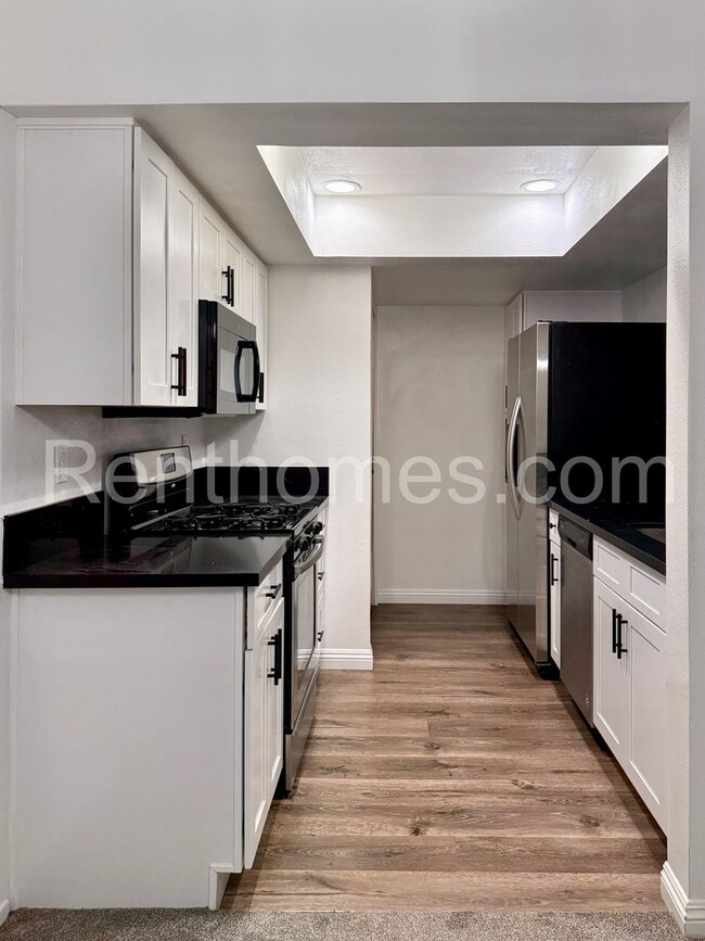 Photo - 9352 Twin Trails Dr Unit 204