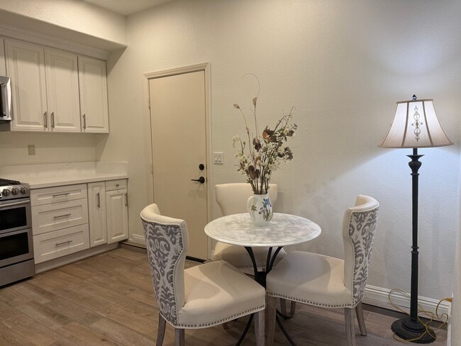 Building Photo - 13652 Perry Ann Cir