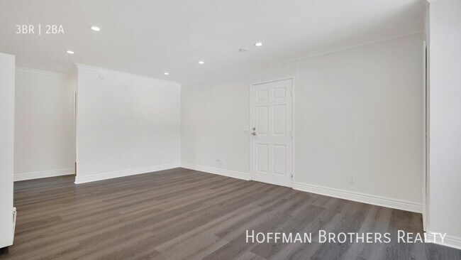 Photo - 227 S Carondelet St Unit 105