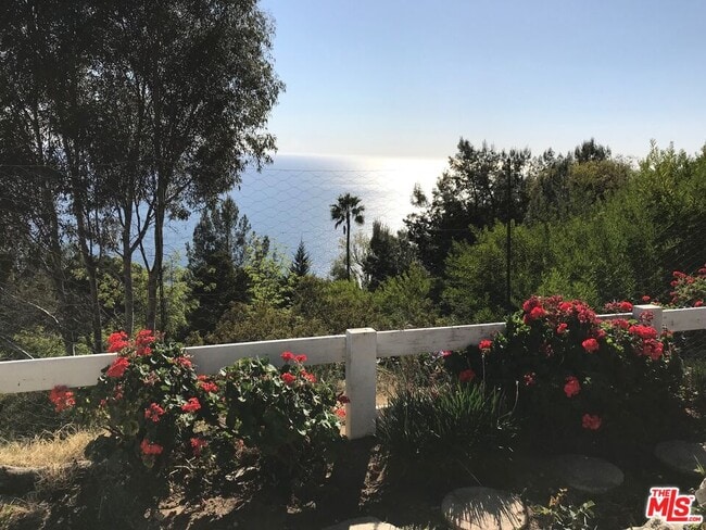 Photo - 20644 Big Rock Dr