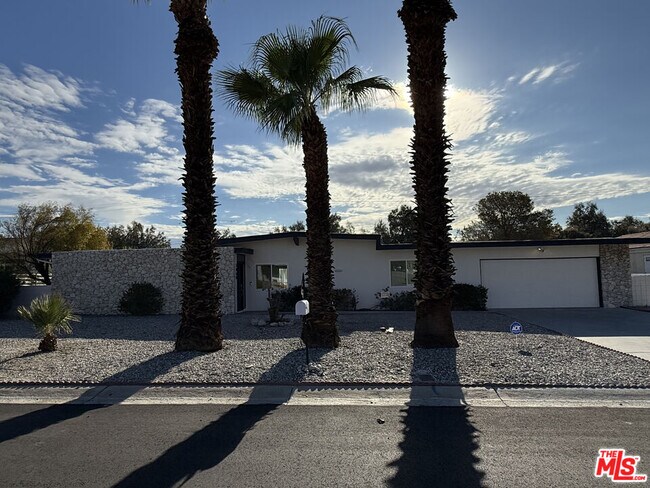 Photo - 3060 N Farrell Dr