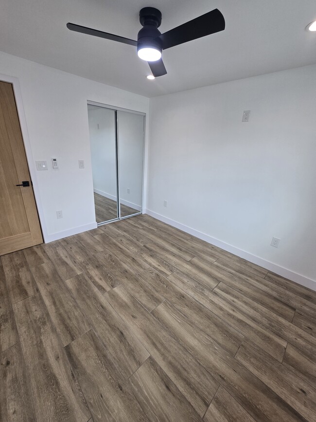 Photo - 9419 True Ave