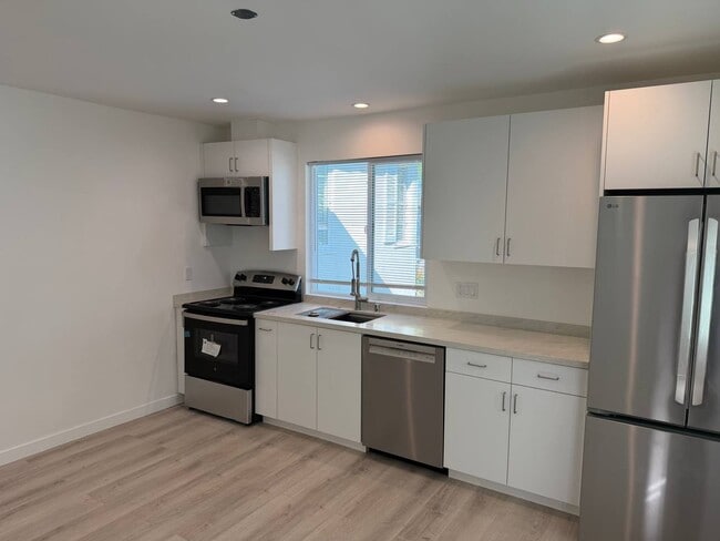 Building Photo - 5903 Texhoma Ave