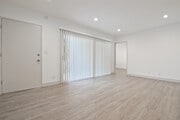 Photo - 1127 18th St Apartment Unit 03
