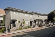 Photo - BWD - Bronwood Apartments