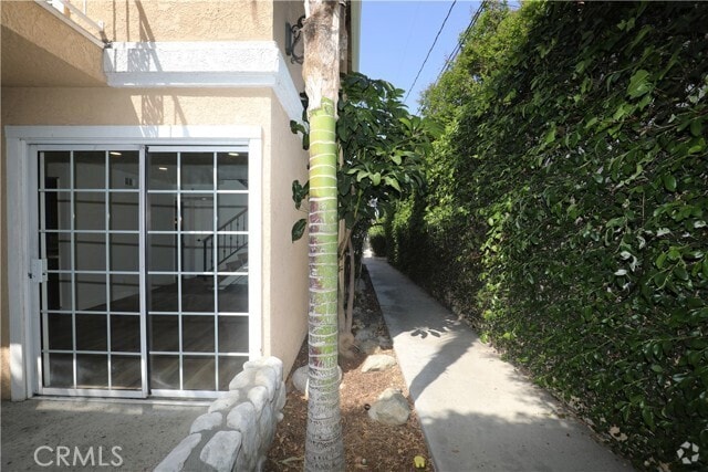 Building Photo - 10420 Bogardus Ave Unit 1 Rental