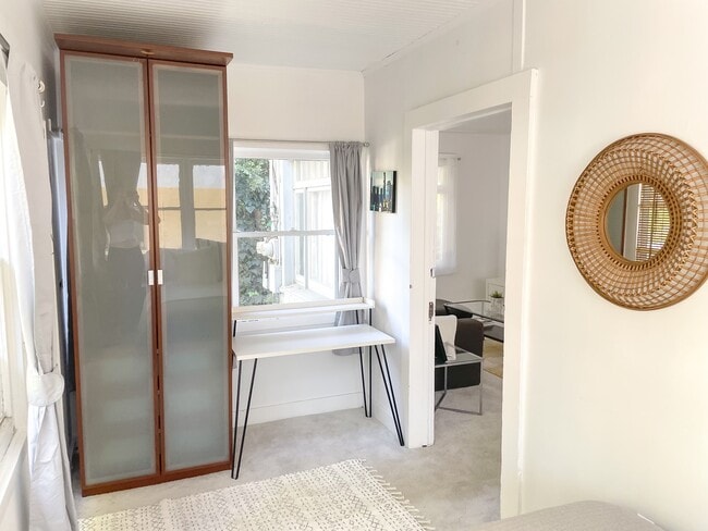 Photo - 2102 6th St Unit 1