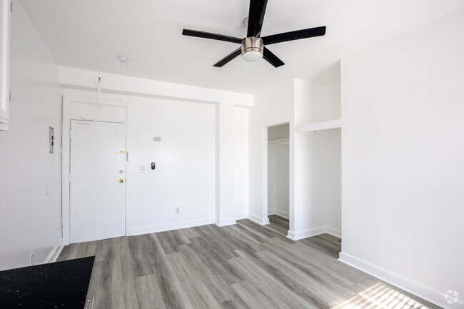 Studio - 425SF - Electro Apartments - WSP 833 Berendo LLC
