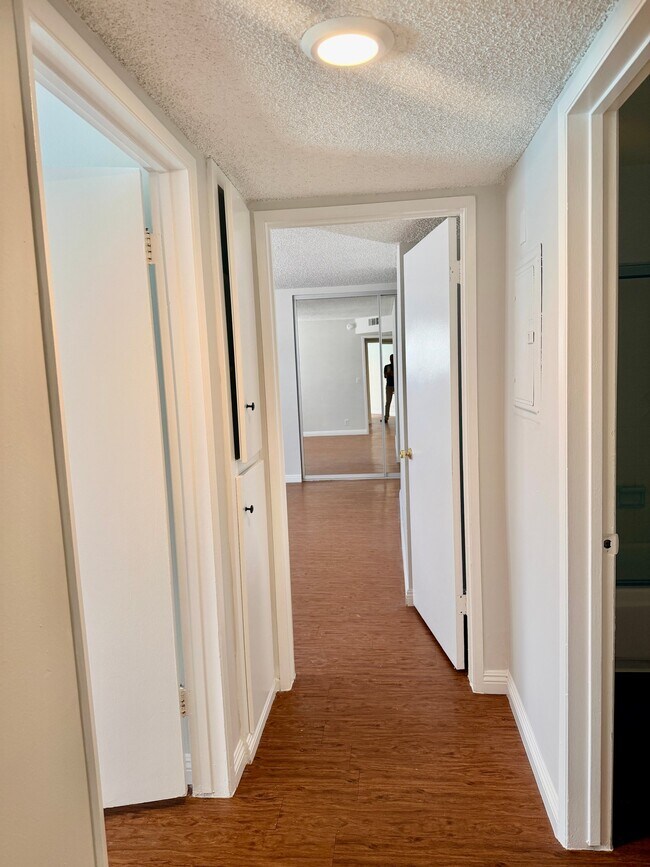 Photo - 17440 Burbank Blvd Unit 100