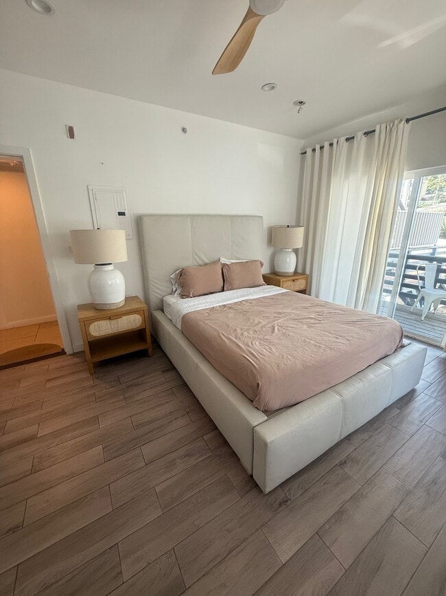 Photo - 1647 Ocean Front Walk Unit APT 12