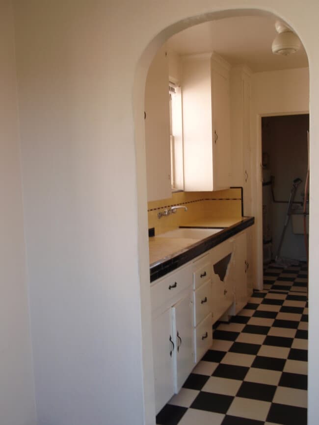 Building Photo - 3919 Arizona St Unit 3919 Arizona street