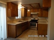 Photo - 0160 Unit #2