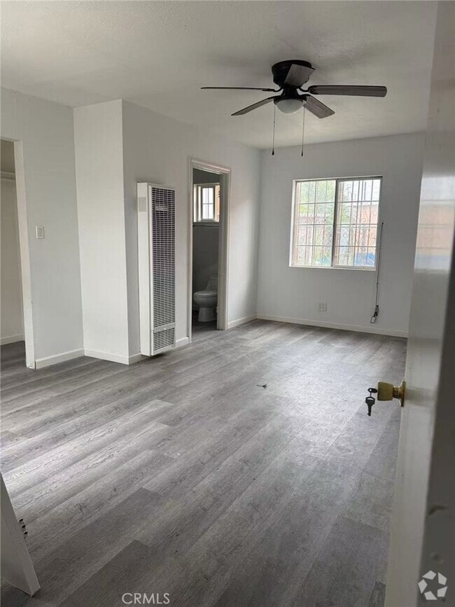 Building Photo - 132 E 101st St Unit 132 Rental